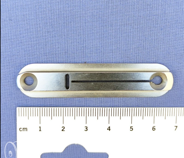 NEEDLE PLATE